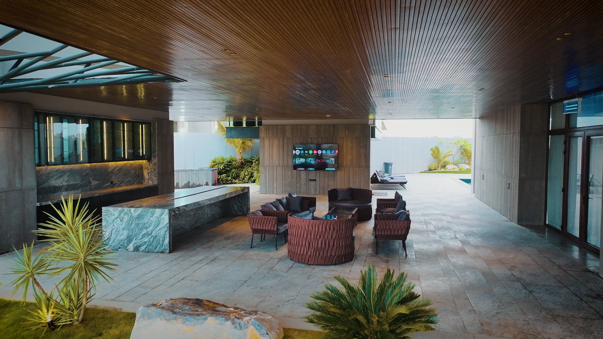 Outdoor Lounge